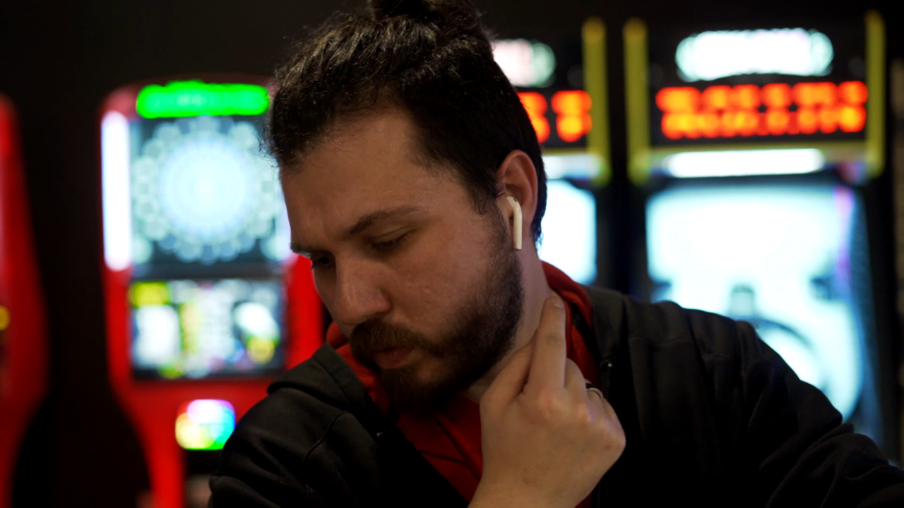 Aéroport par Seth Race