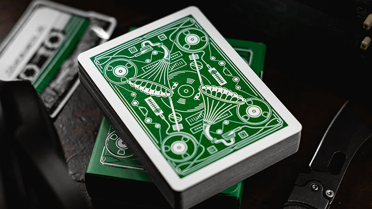 Cartes à jouer Soundboards V4 Green Edition de Riffle Shuffle, en vente