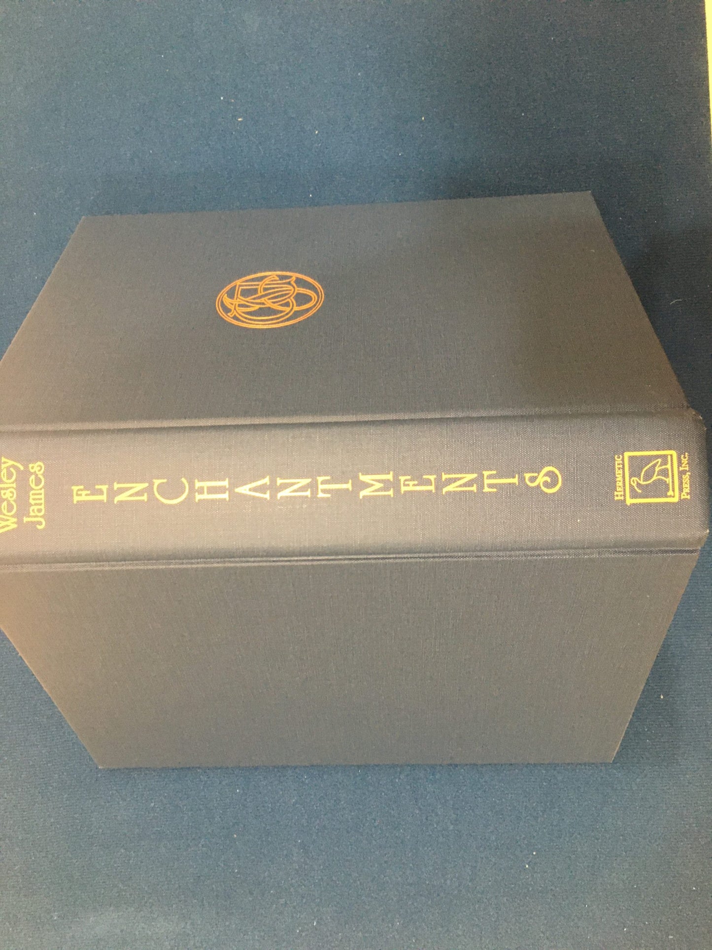 Enchantements, Wesley James