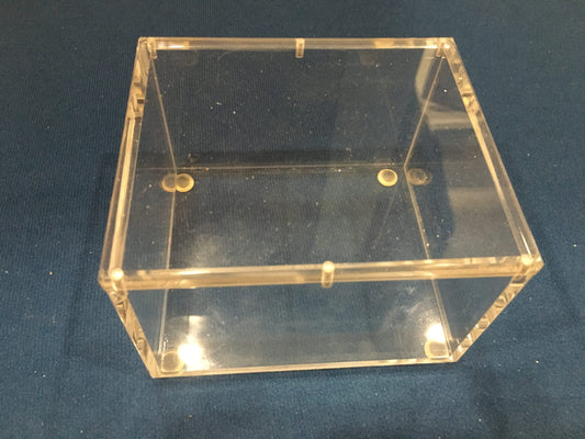Carat X Half Brick BOX, Holds 6 Decks, used