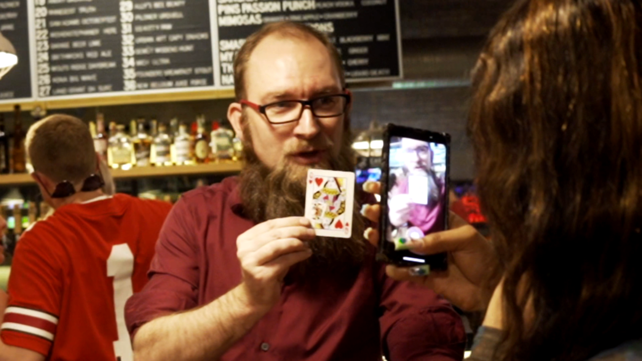 Modèle de maintien par Alvo Stockman