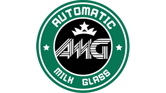 Verre à lait automatique par Aprendemagia*