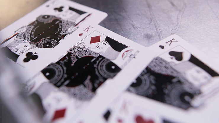 Cartes à jouer Gambler, Borderless Black par Christofer Lacoste et Drop Thirty Two