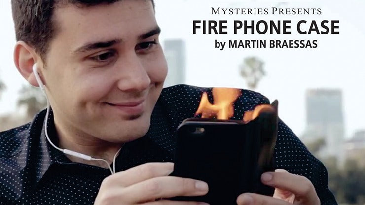 Étui de téléphone Fire, plus grand par Martin Braessas*