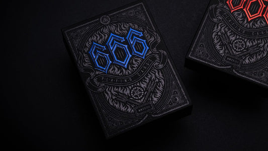 666 cartes à jouer bleues par Riffle Shuffle