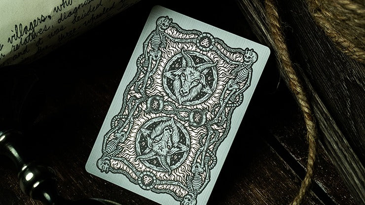 666 Dark Reserves, cartes à jouer en feuille d'argent