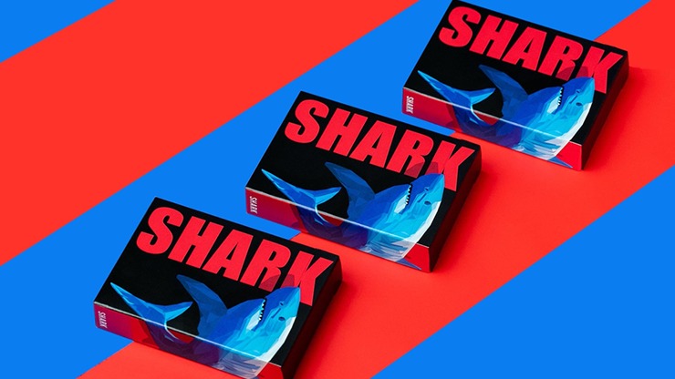 Cartes à jouer requin par Riffle Shuffle