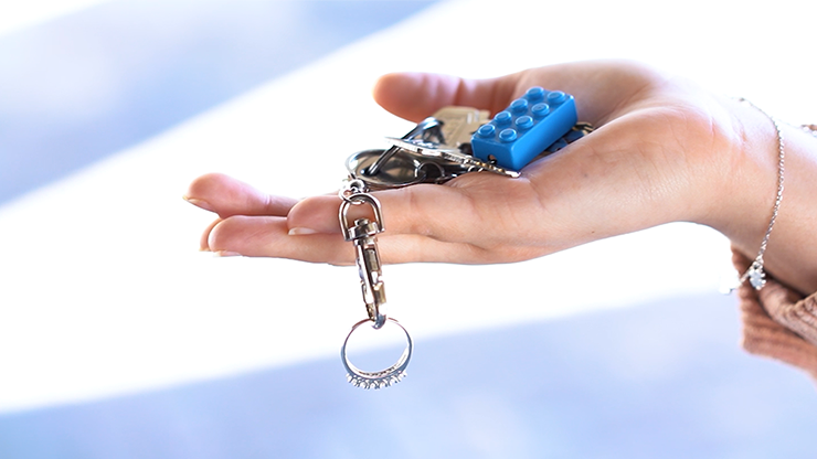 FLYYY, Ring Flight + Prédiction Pocket Master par Julio Montoro*