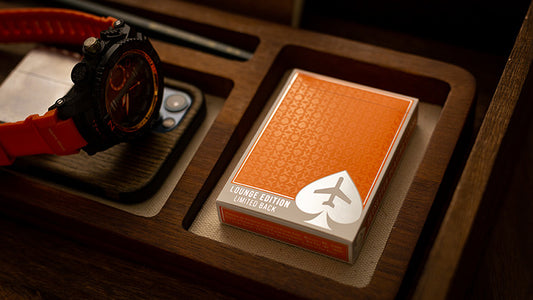 Édition Lounge dans Hangar, Orange avec dos limité par Jetsetter Playing Cards*