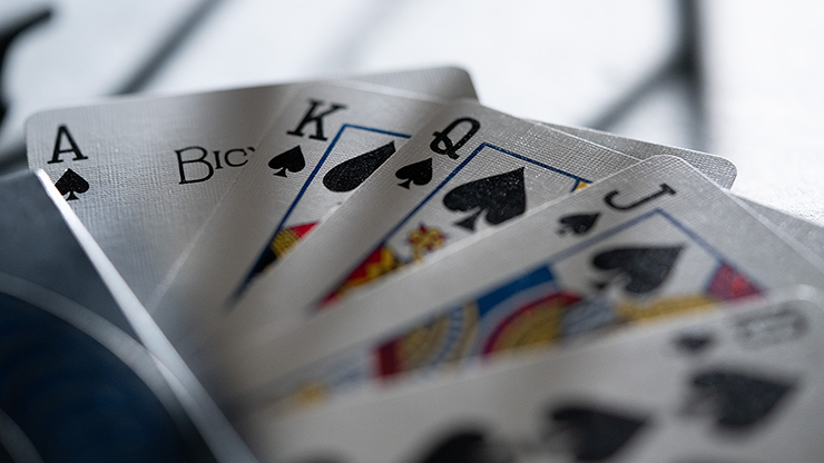 MAXI TWISTO BLUE (Gimmicks and Online Instructions) by Nick Trost & Murphy's Magic Supplies - Trick