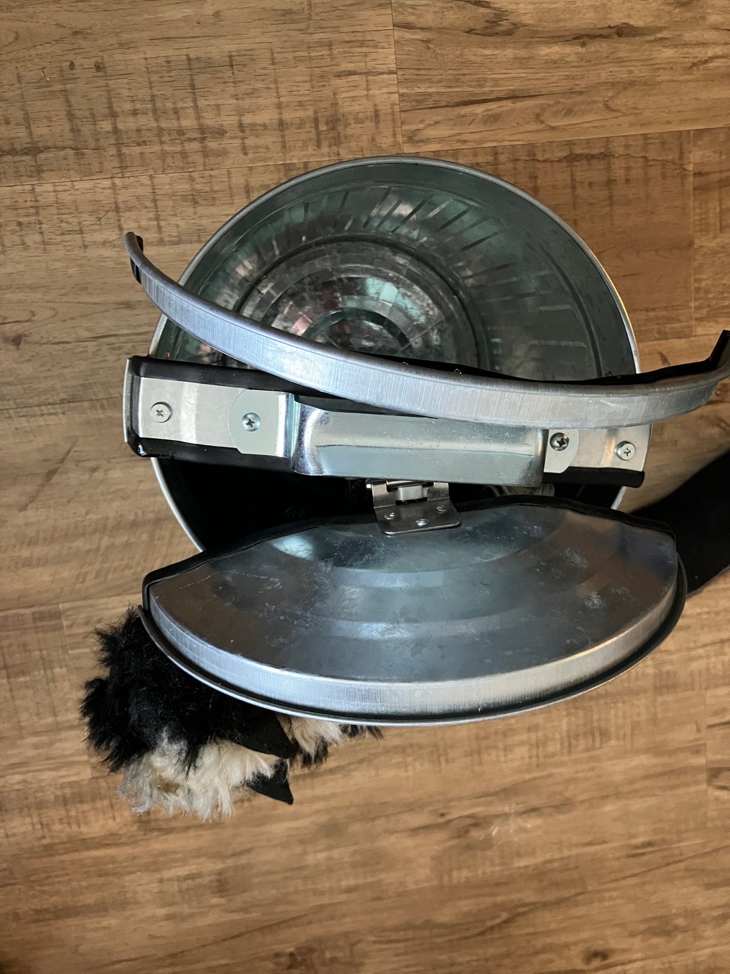 Poubelle miroir