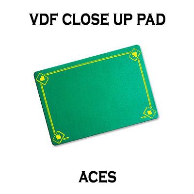VDF Close Up Pad with Printed Aces, Green by Di Fatta