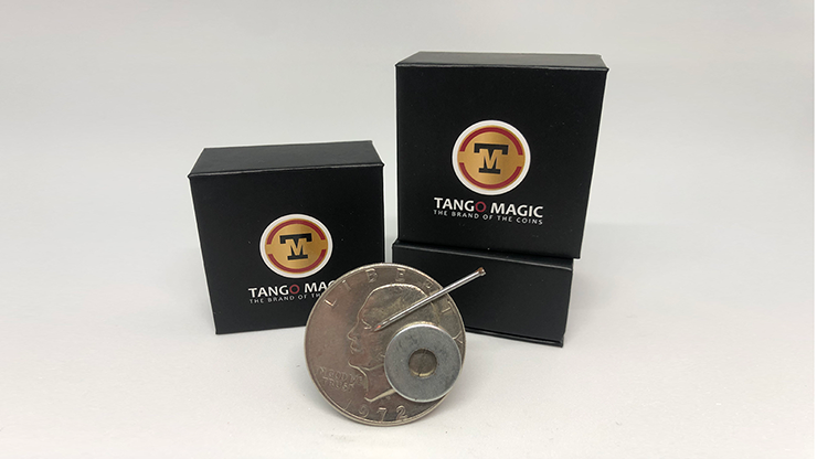 Magnetic Coin (Dollar)D0024 by Tango - Trick