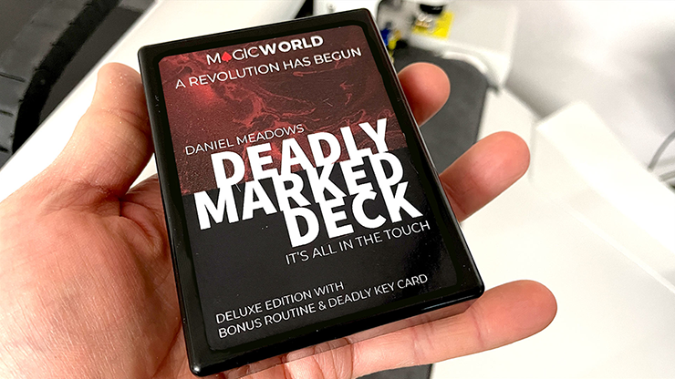 DEADLY MARKED DECK BLUE BEE (Gimmicks and Online Instructions) by MagicWorld - Trick